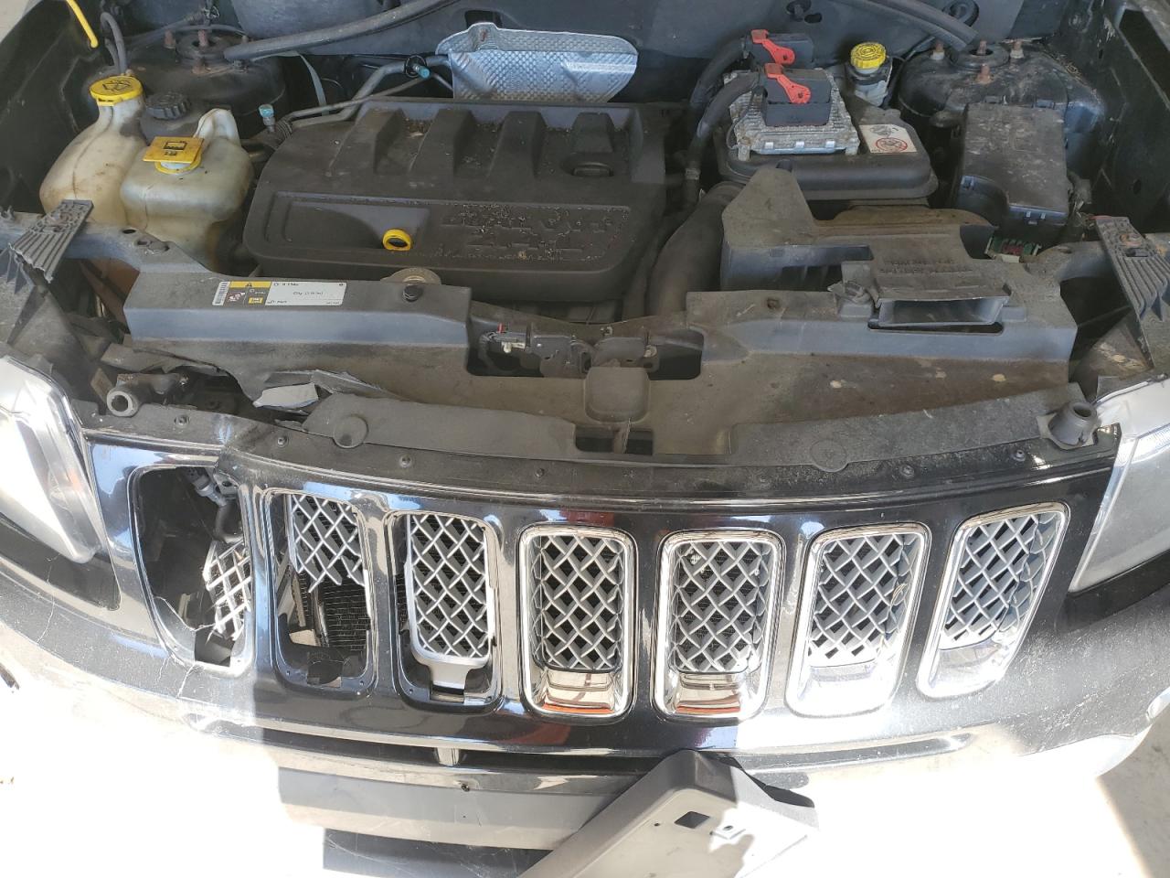 2014 Jeep Compass Limited VIN: 1C4NJDCB7ED549220 Lot: 85595355