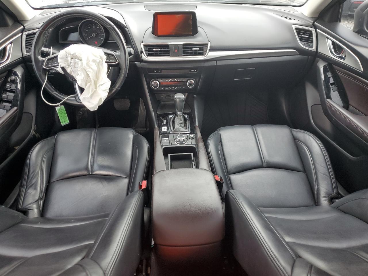 2018 Mazda 3 Touring VIN: 3MZBN1V39JM209400 Lot: 86072595