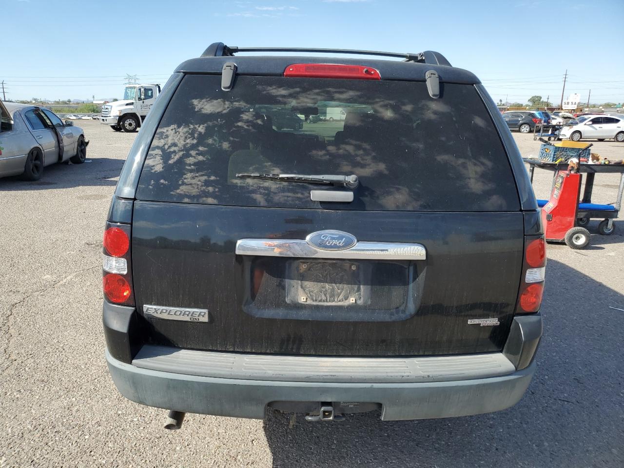 2007 Ford Explorer Xlt VIN: 1FMEU63847UB43692 Lot: 85301415