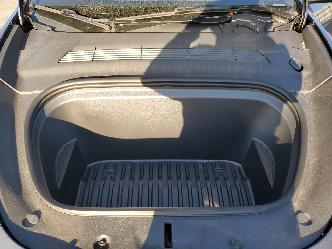 2025 Tesla Model Y VIN: 7SAYGDED6SA377714 Lot: 87358825