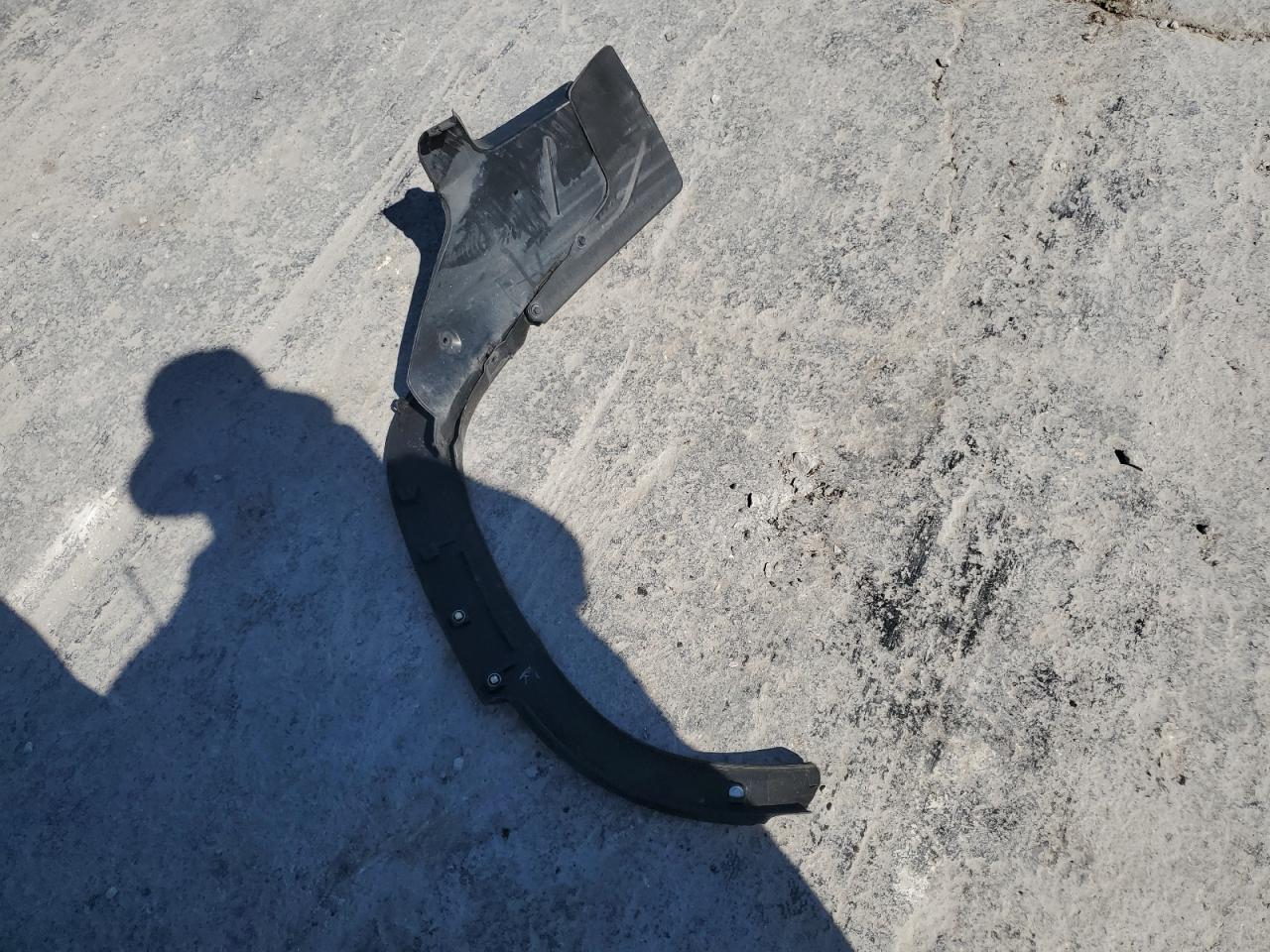 2024 Toyota Corolla Cross Le VIN: 7MUCAABG0RV087358 Lot: 84931385