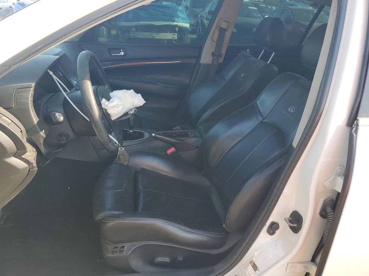 2013 Infiniti G37 Base VIN: JN1CV6AP6DM300351 Lot: 81132315