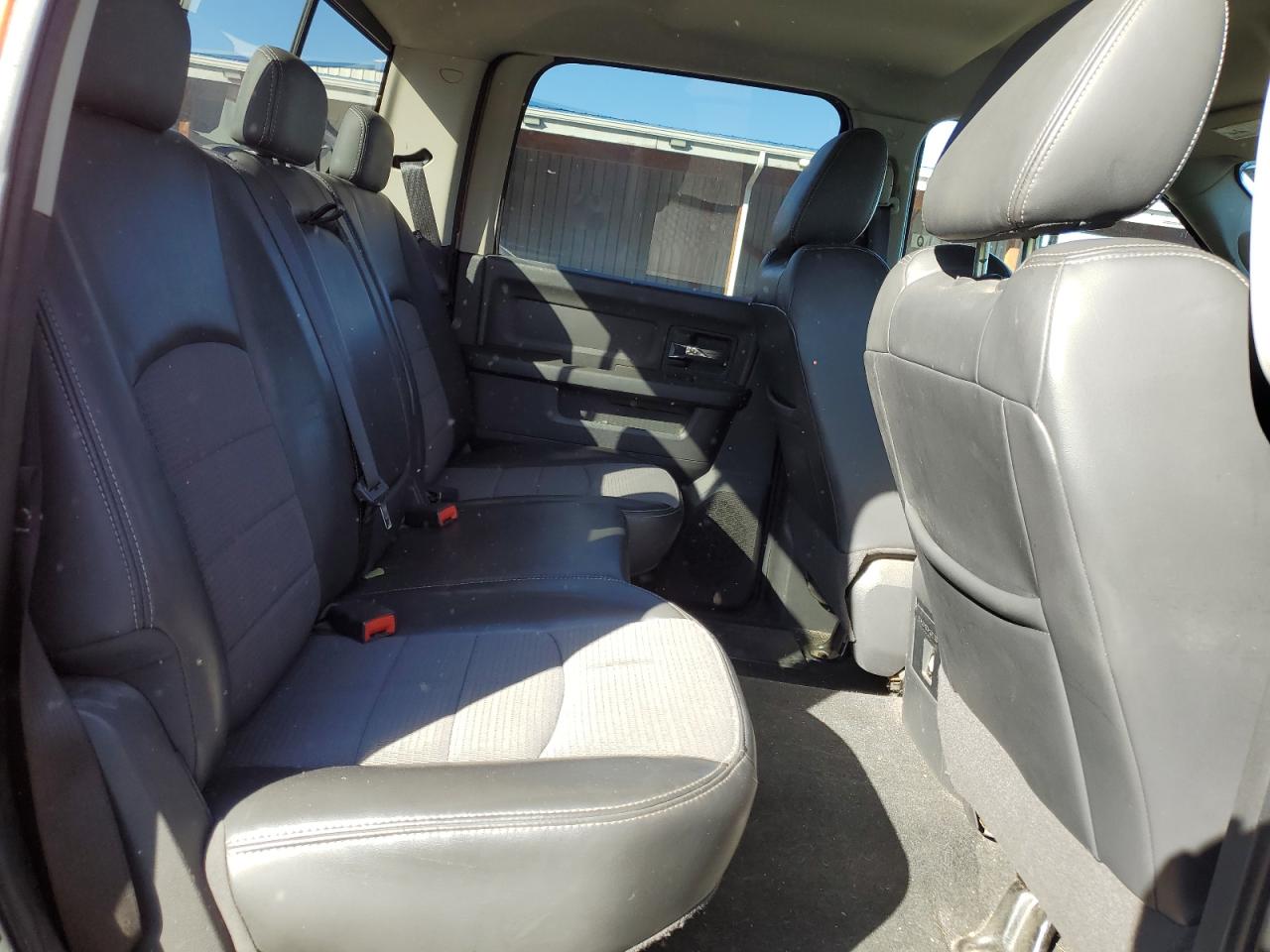 2009 Dodge Ram 1500 VIN: 1D3HV13T19S702207 Lot: 82723095
