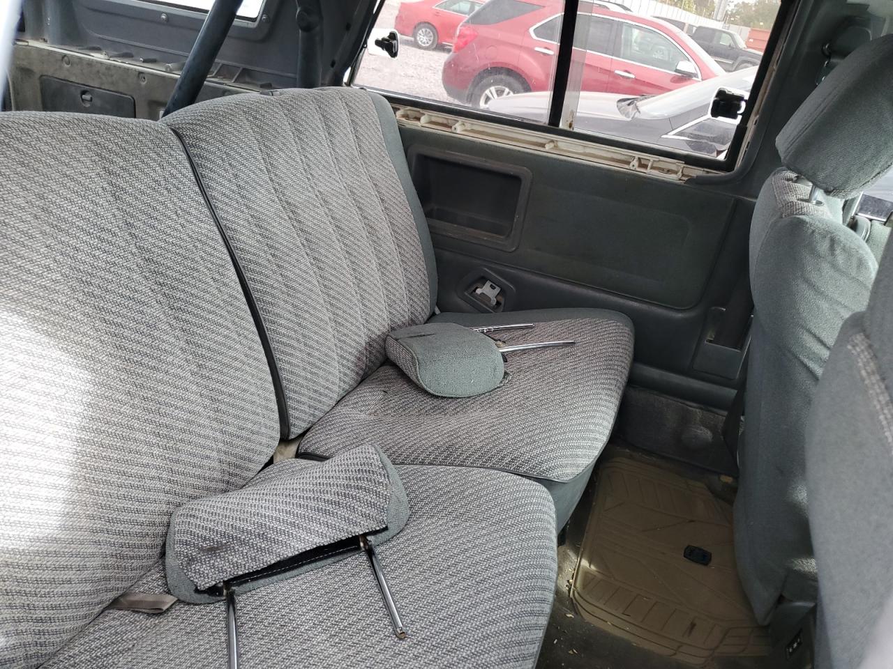 1988 Toyota 4Runner Vn66 Sr5 VIN: JT3VN66W8J0019827 Lot: 82001395