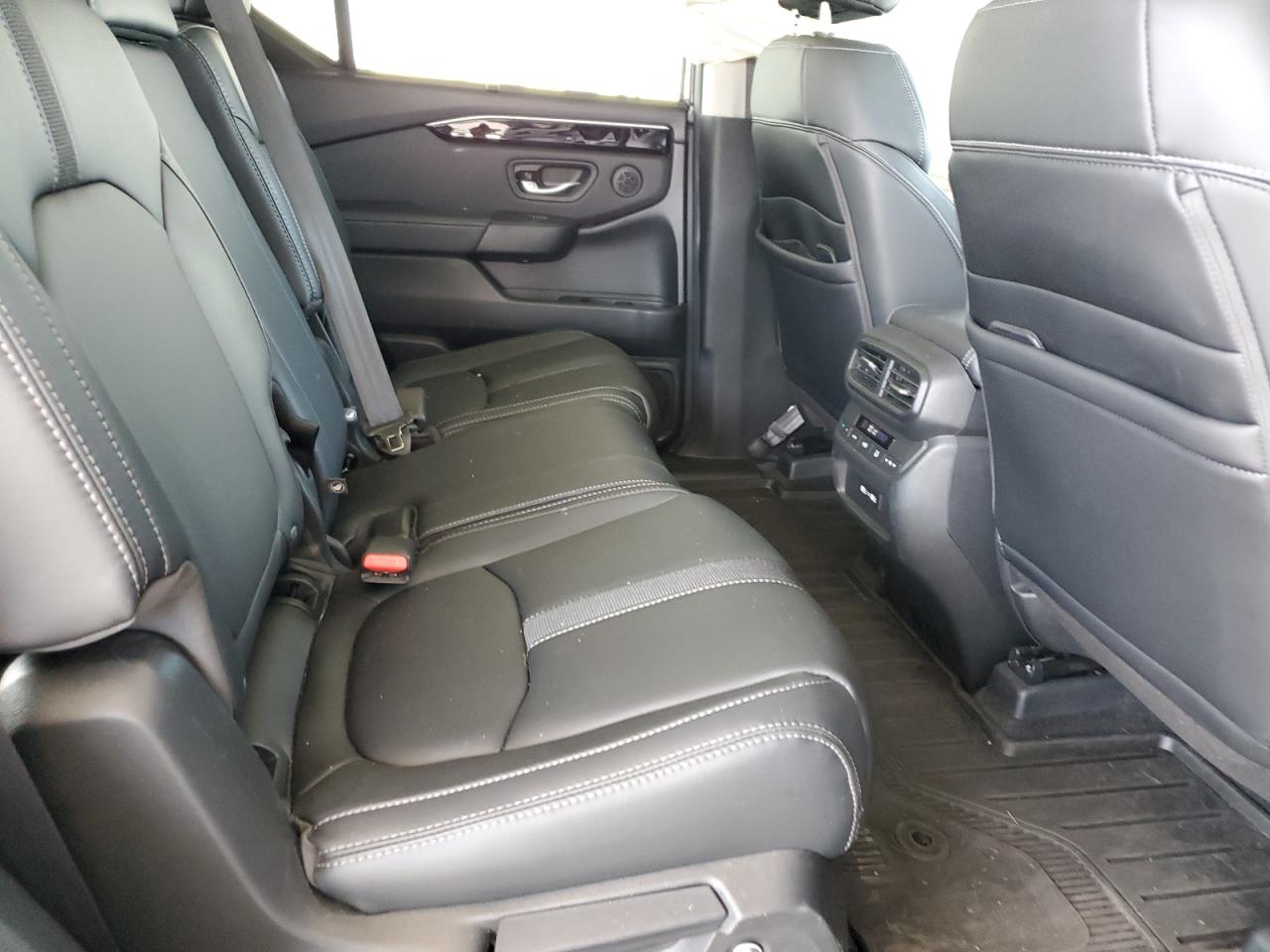 2023 Honda Pilot Touring VIN: 5FNYG2H75PB015309 Lot: 82300445