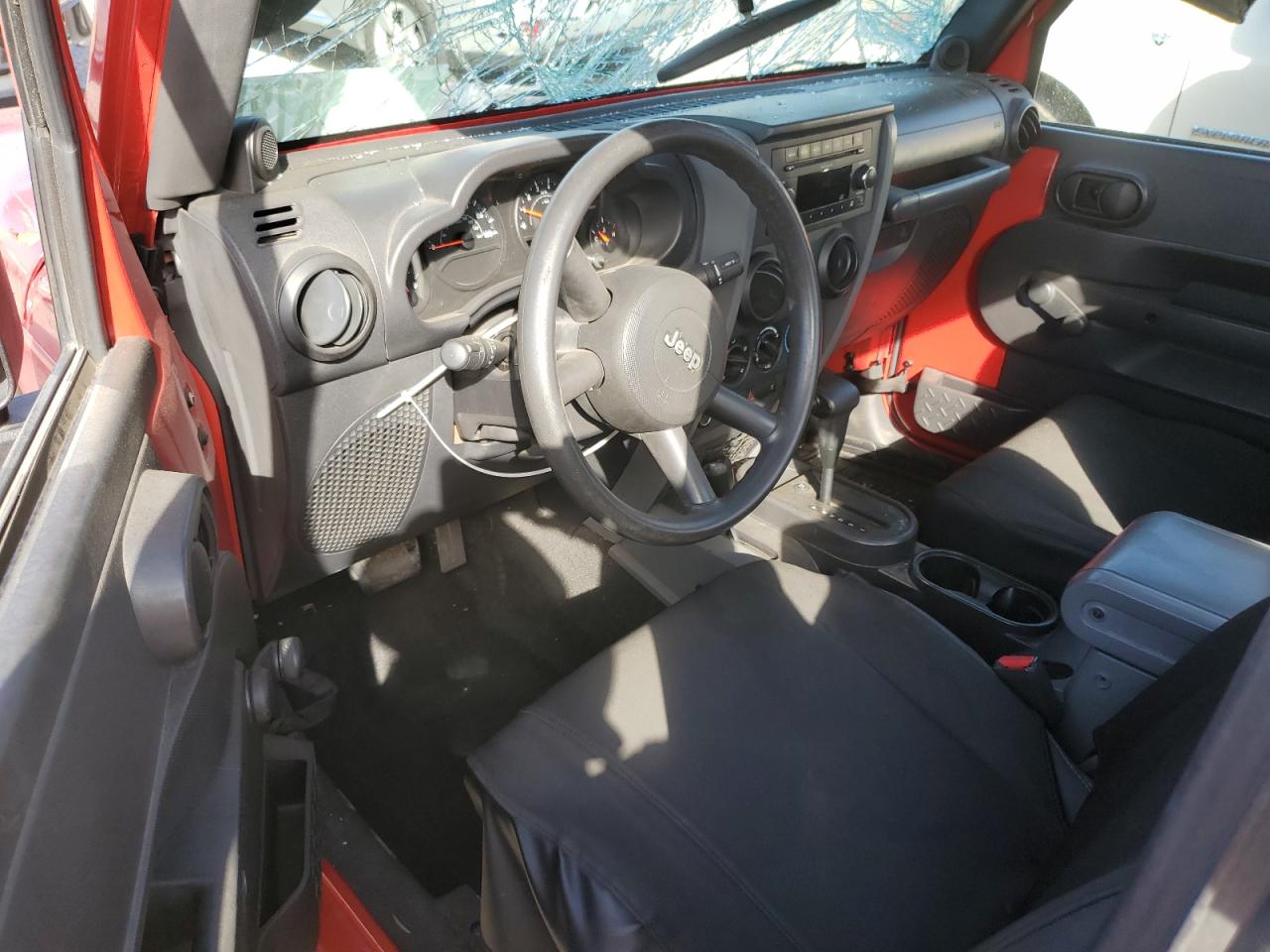 2009 Jeep Wrangler X VIN: 1J4FA24189L735207 Lot: 85906785