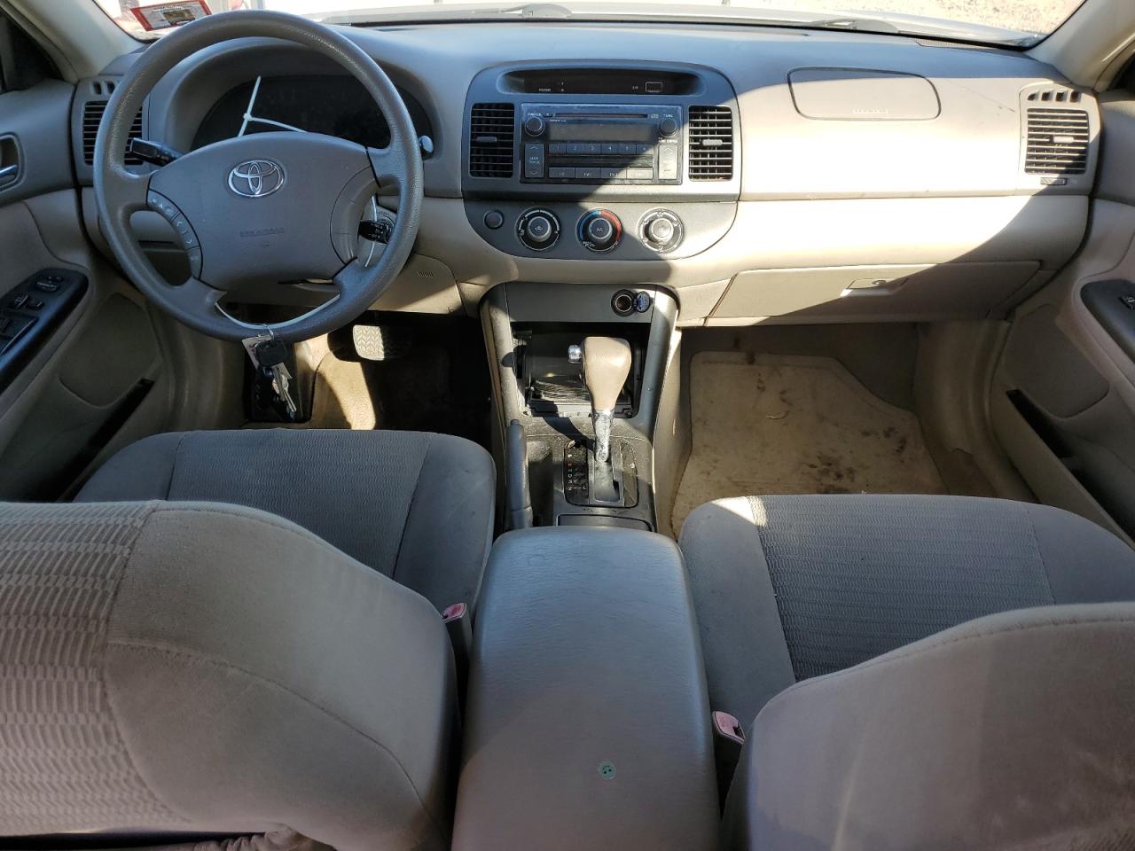 2005 Toyota Camry Le VIN: 4T1BE32K05U522228 Lot: 81995035
