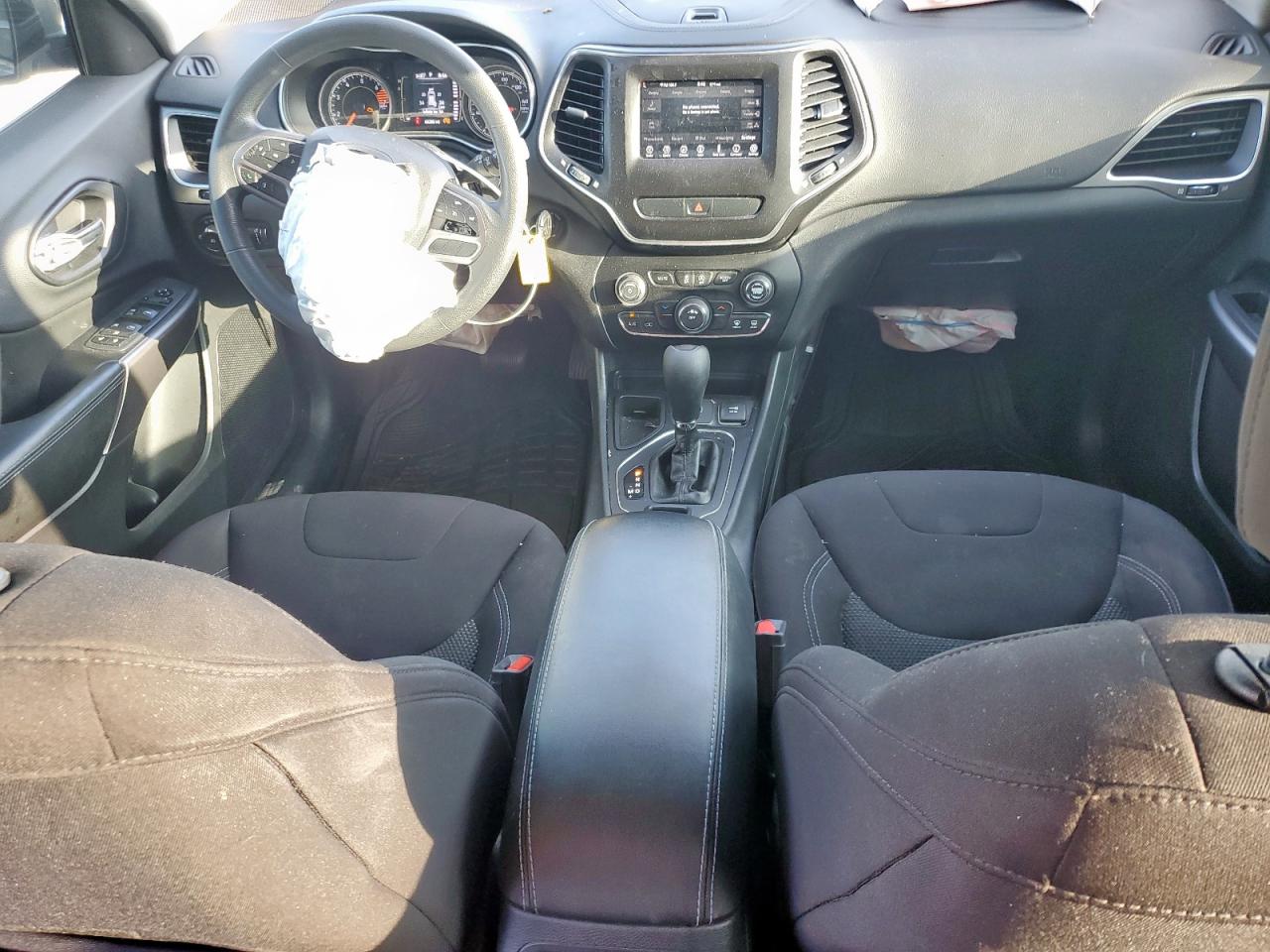 2019 Jeep Cherokee Latitude VIN: 1C4PJLCB7KD388155 Lot: 85749355