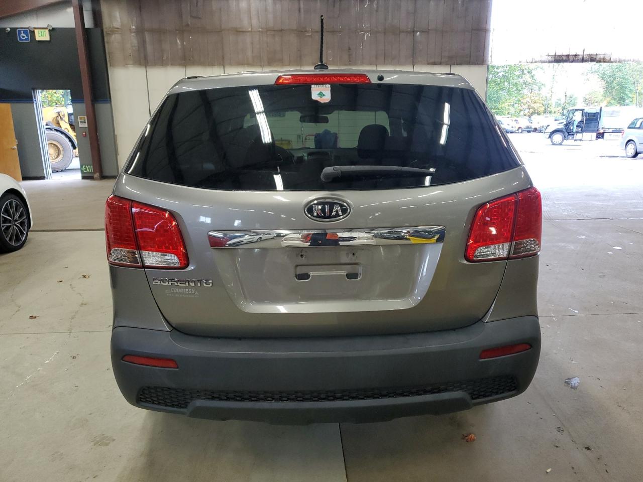 2011 Kia Sorento Base VIN: 5XYKT3A18BG077009 Lot: 85693805