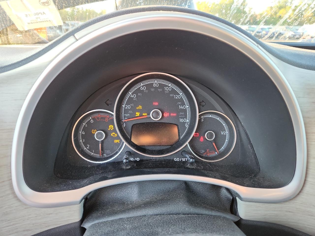 2018 Volkswagen Beetle S VIN: 3VW5DAAT8JM505191 Lot: 84184065