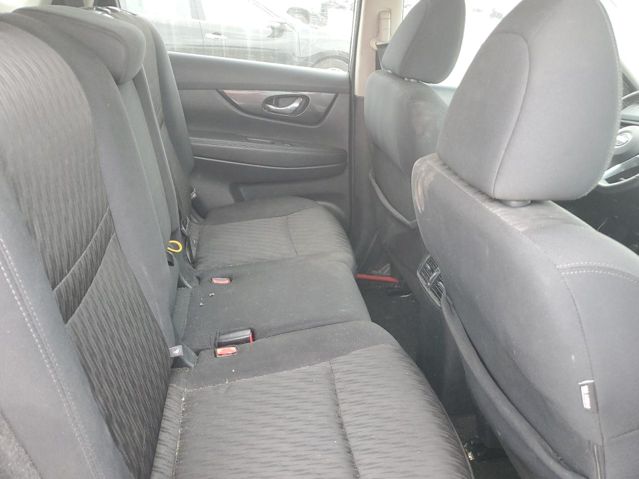 2018 Nissan Rogue S VIN: 5N1AT2MT5JC759301 Lot: 85718575