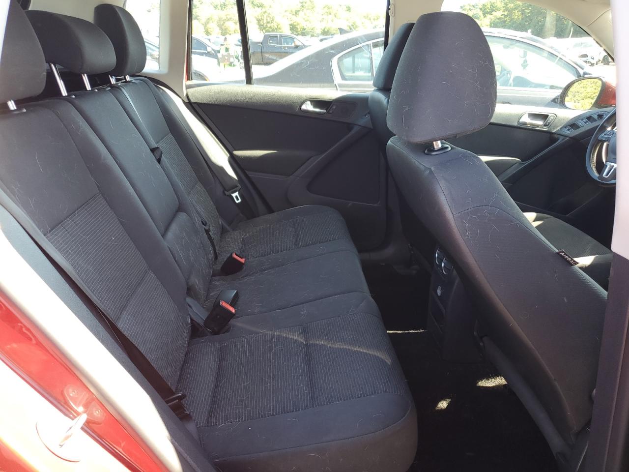 2015 Volkswagen Tiguan S VIN: WVGBV7AX1FW088475 Lot: 84264245