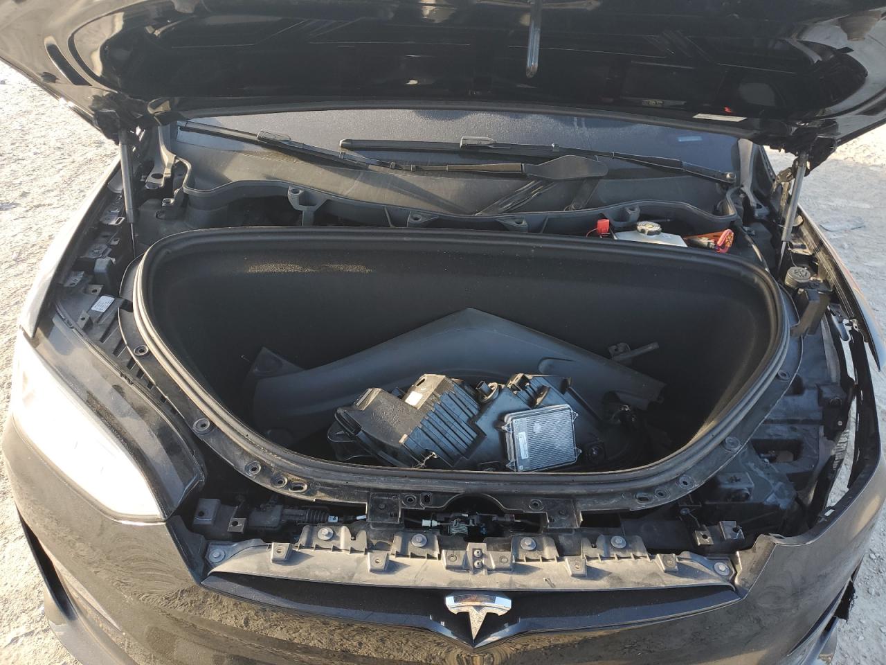 2023 Tesla Model X VIN: 7SAXCBE66PF384332 Lot: 82248155