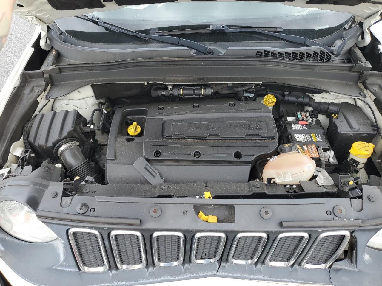 2016 Jeep Renegade Latitude VIN: ZACCJABW0GPC83344 Lot: 82301045