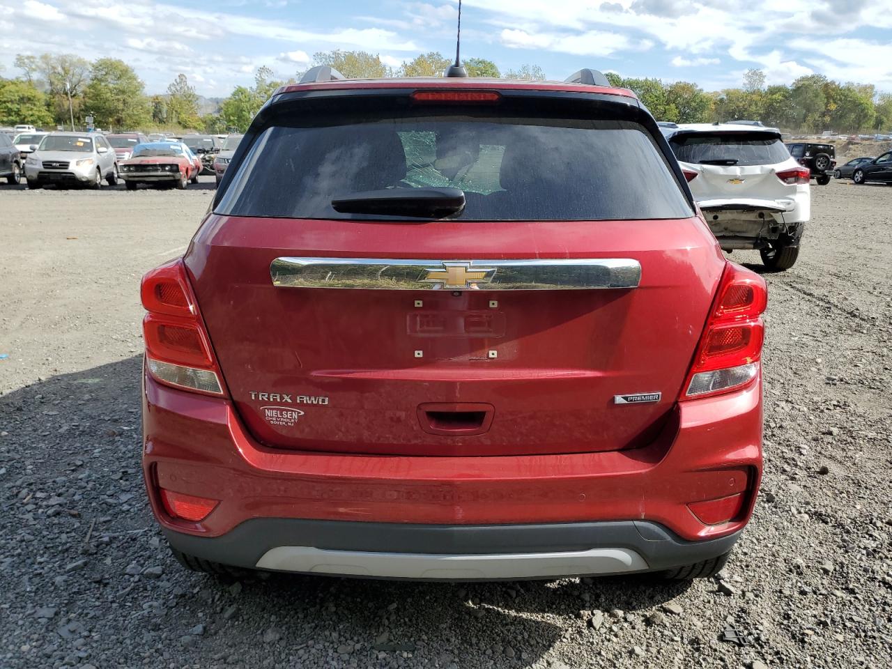2018 Chevrolet Trax Premier VIN: 3GNCJRSB5JL285447 Lot: 85311005