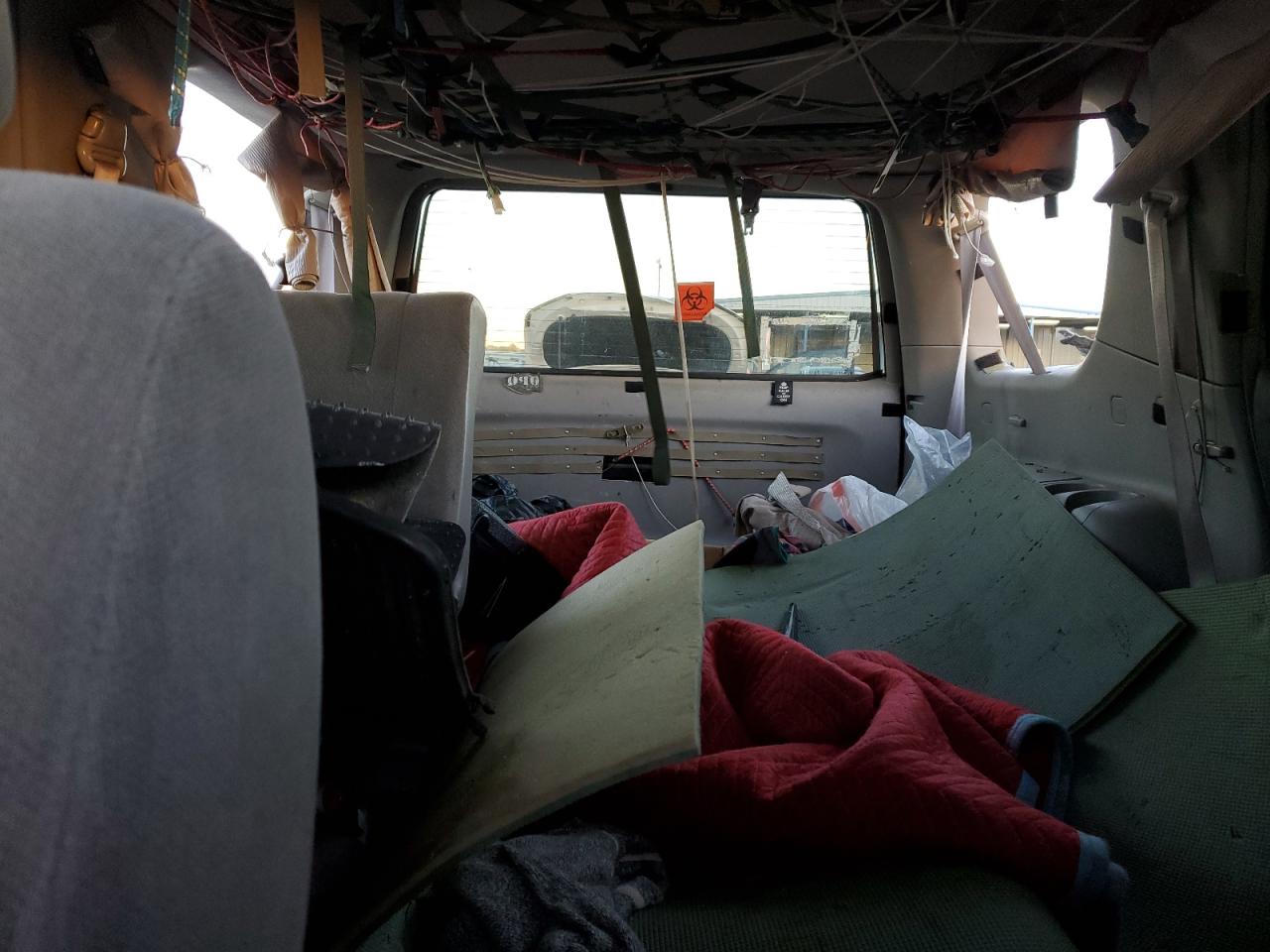 2002 Toyota Sequoia Sr5 VIN: 5TDBT44A02S063108 Lot: 85393495