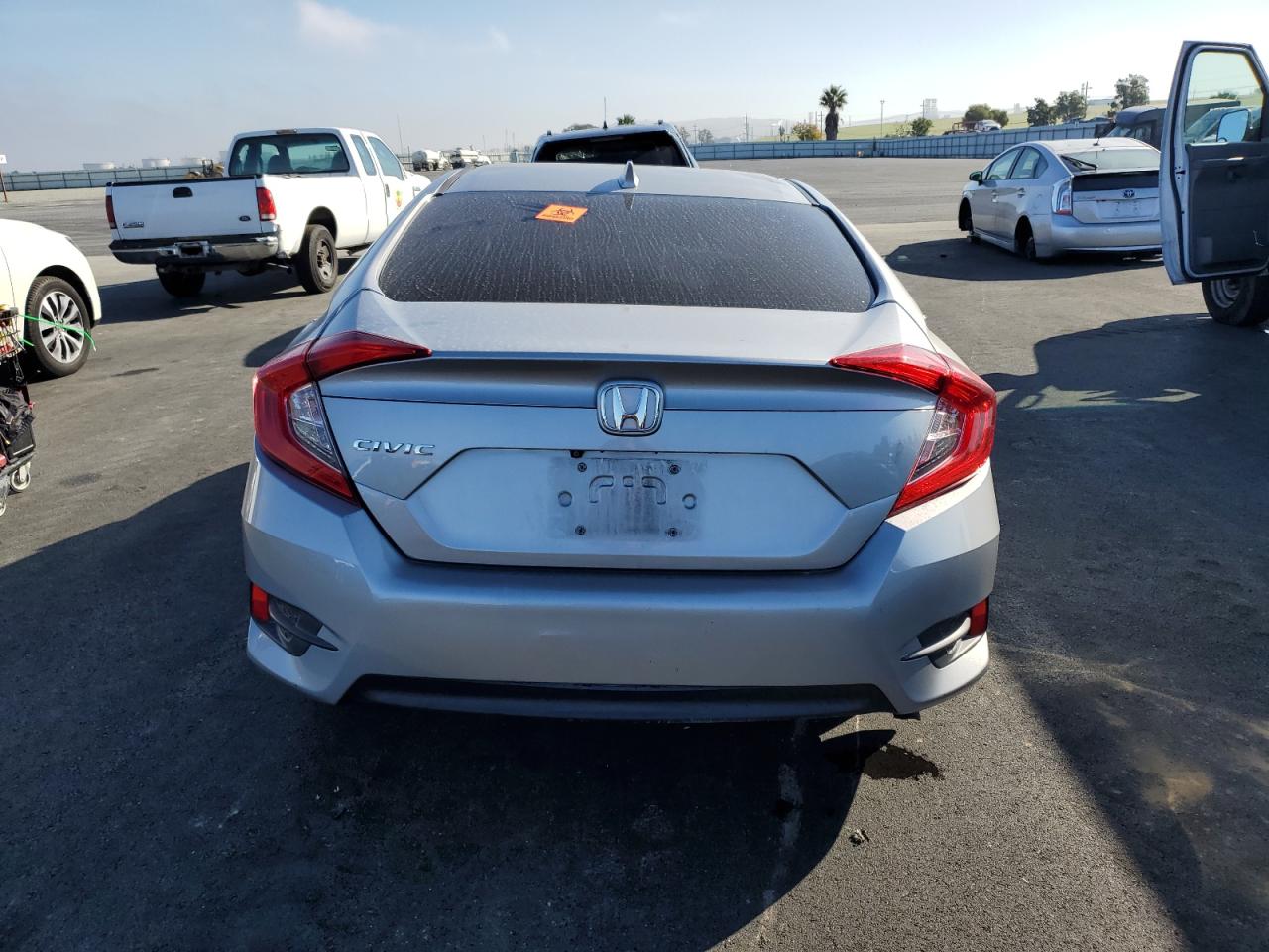 2018 Honda Civic Ex VIN: 2HGFC2F77JH598328 Lot: 82671235