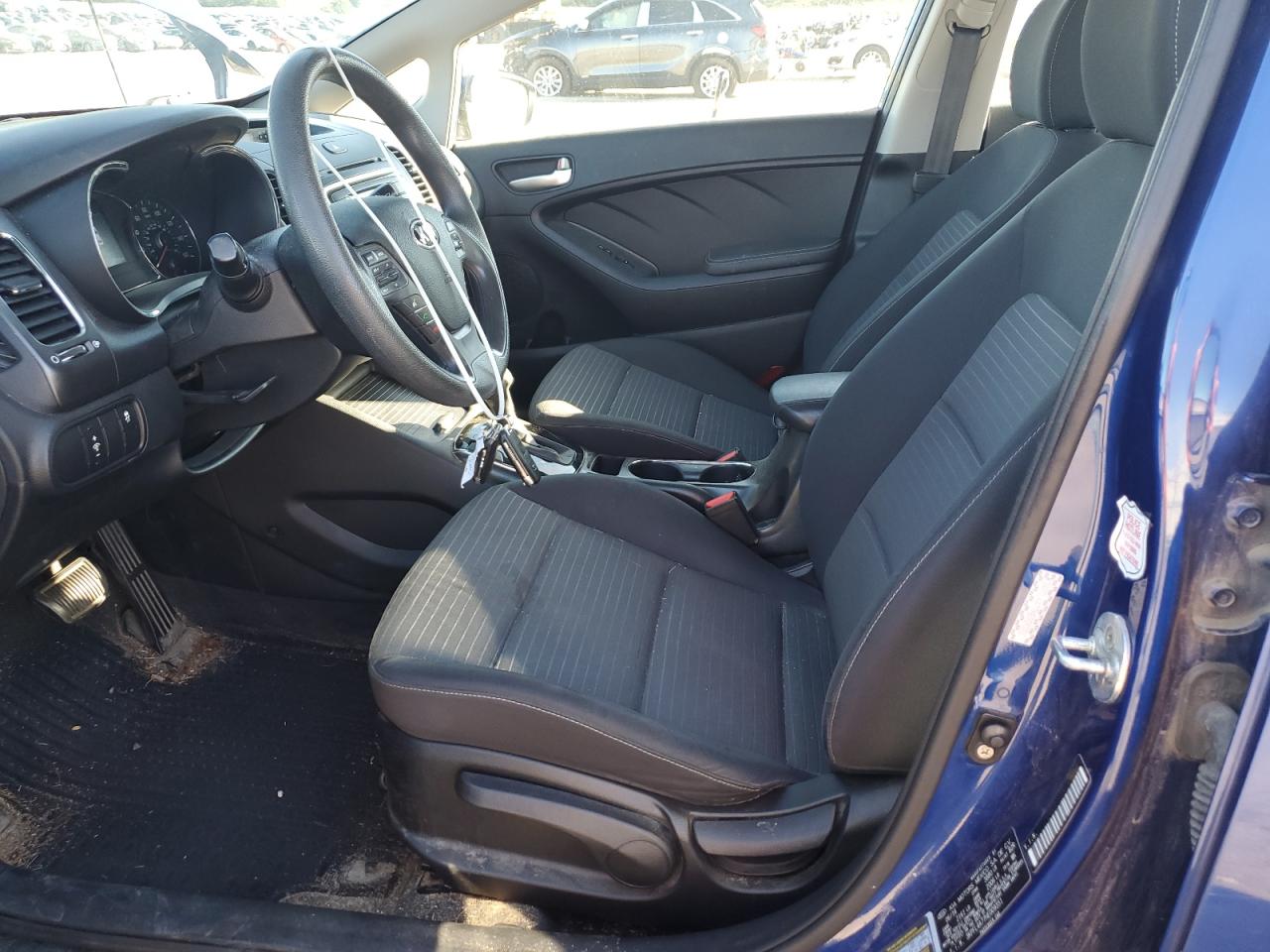 2017 Kia Forte Lx VIN: 3KPFL4A77HE009351 Lot: 82303075