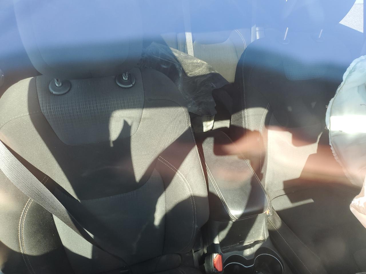 2016 Jeep Cherokee Latitude VIN: 1C4PJMCS2GW129980 Lot: 84653565