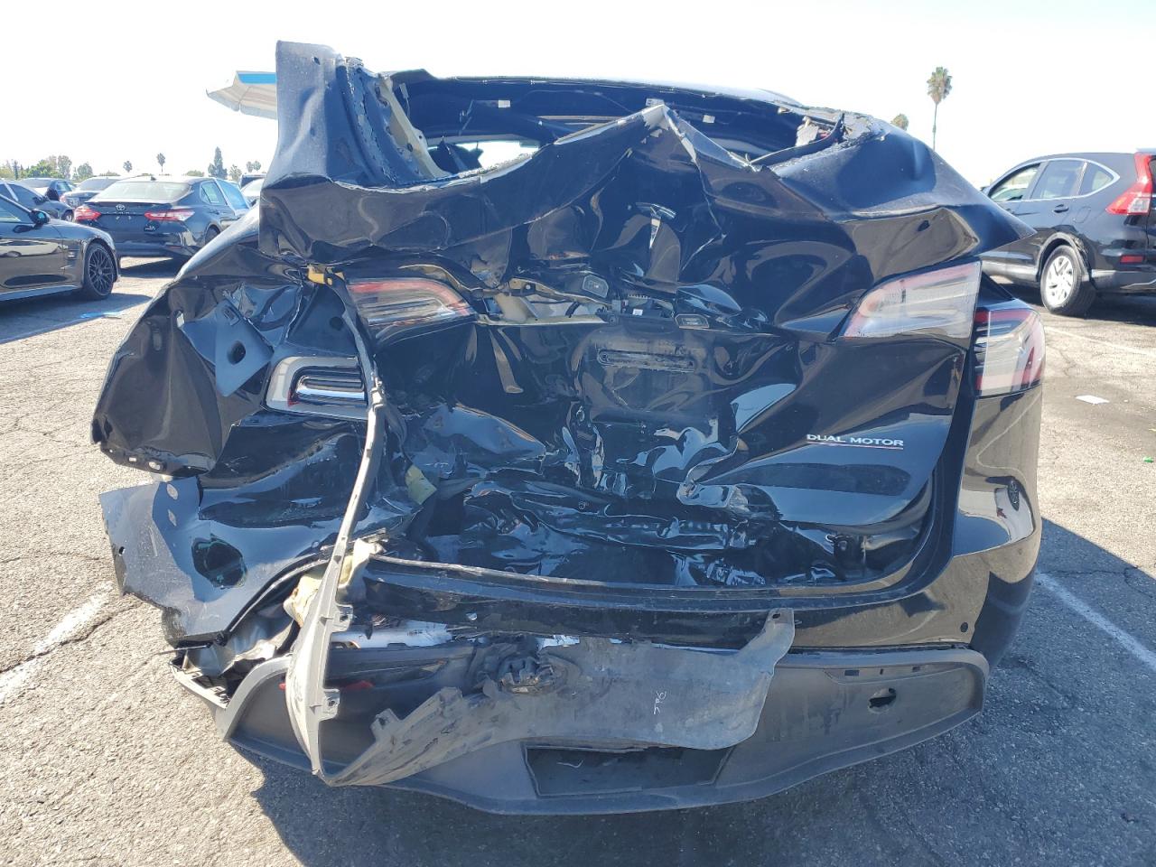 2022 Tesla Model Y VIN: 7SAYGDEF7NF351535 Lot: 82215665