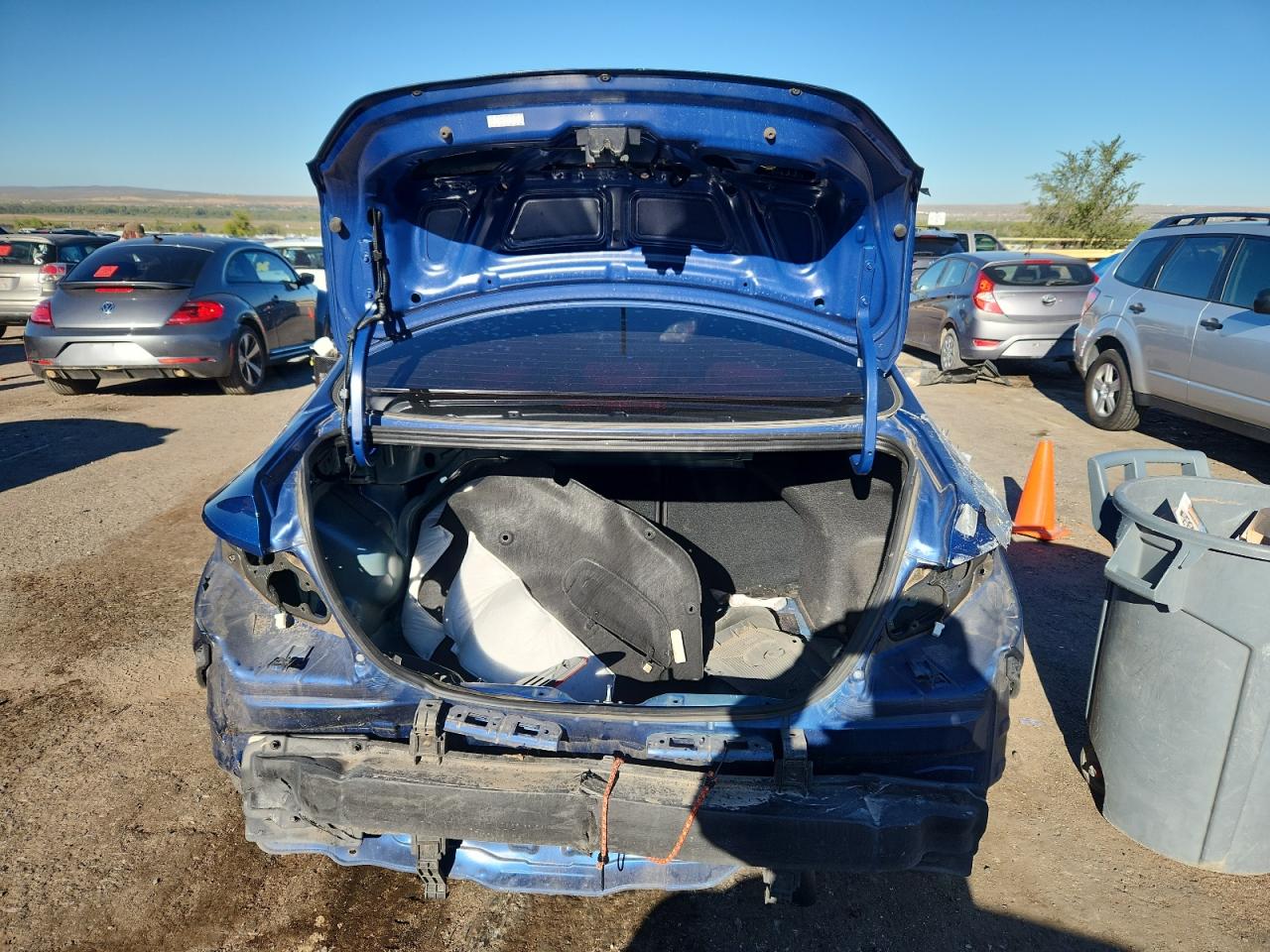 2015 Hyundai Accent Gls VIN: KMHCT4AE9FU928683 Lot: 84769425