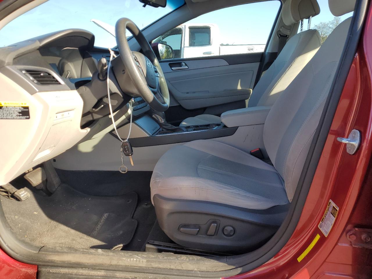 2015 Hyundai Sonata Se VIN: 5NPE24AF8FH224784 Lot: 84446265