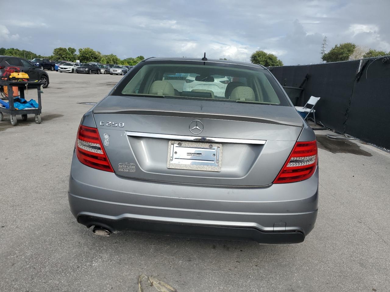 2014 Mercedes-Benz C 250 VIN: WDDGF4HBXEA932708 Lot: 85180895