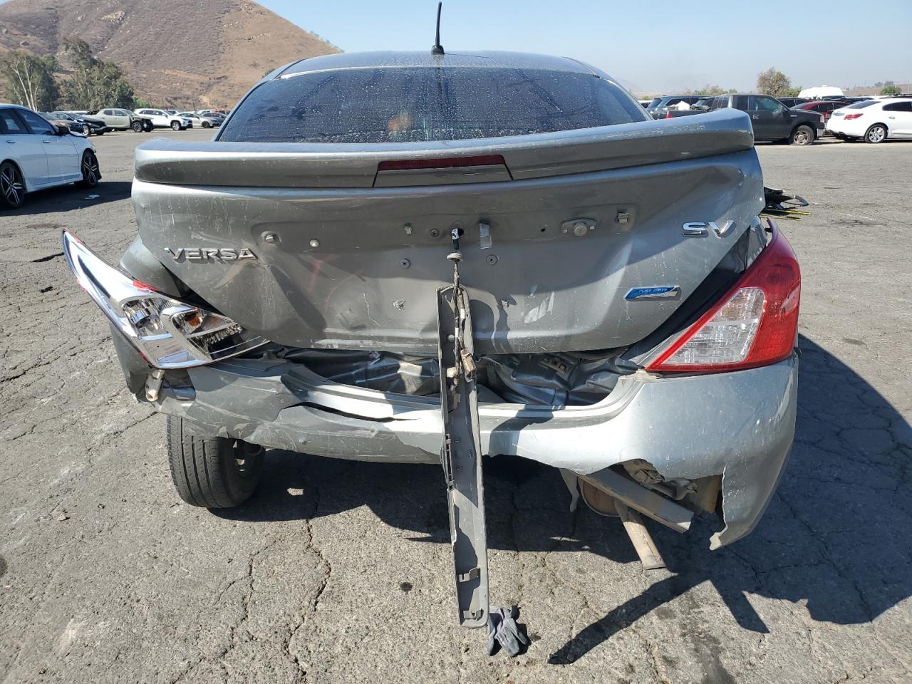 2014 Nissan Versa S VIN: 3N1CN7AP1EL851658 Lot: 82278175