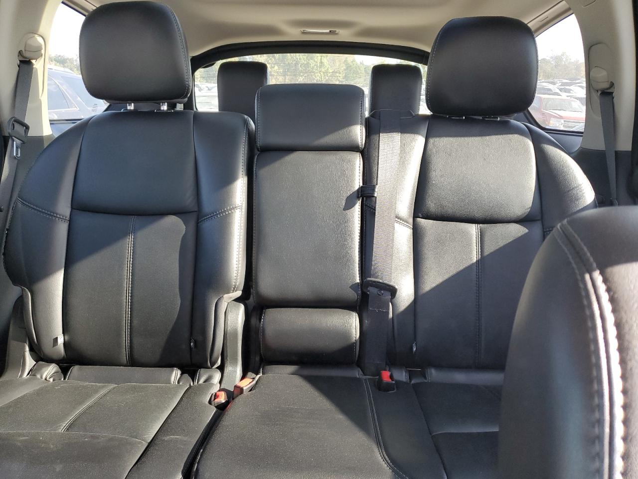 2019 Nissan Pathfinder S VIN: 5N1DR2MN8KC590292 Lot: 87404315