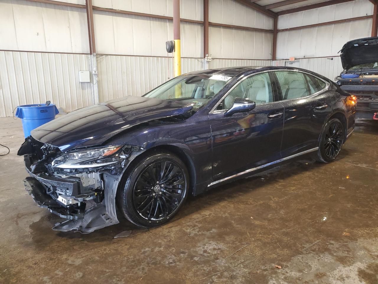 LEXUS LS500 2018. Lot# 90035795. VIN JTHC51FF4J5001994. Photo 1