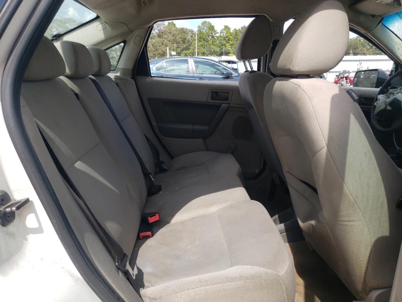 2011 Ford Focus S VIN: 1FAHP3EN0BW124294 Lot: 84482185