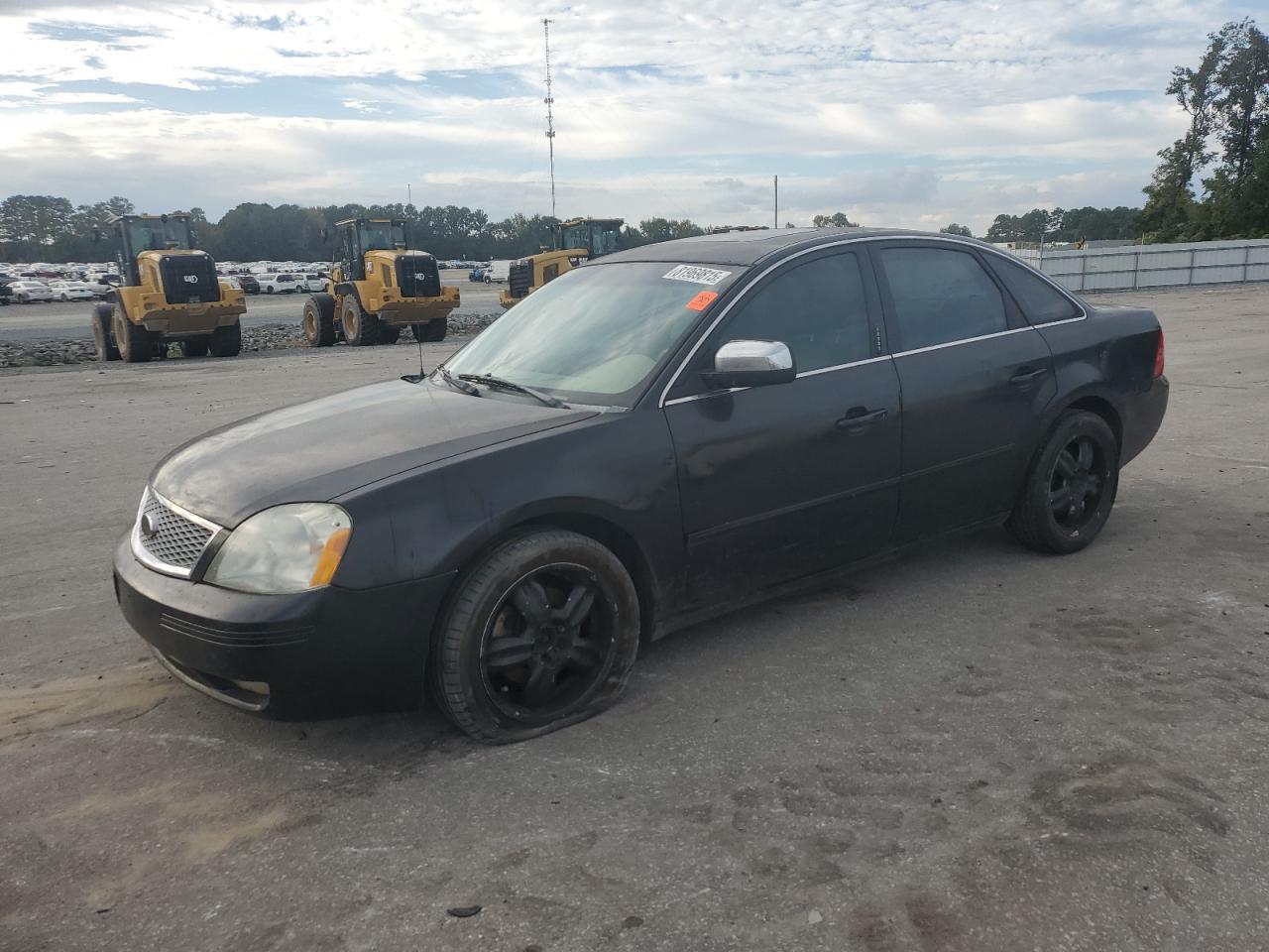 FORD 500 2005. Lot# 81969815. VIN 1FAHP25125G102058. Photo 1