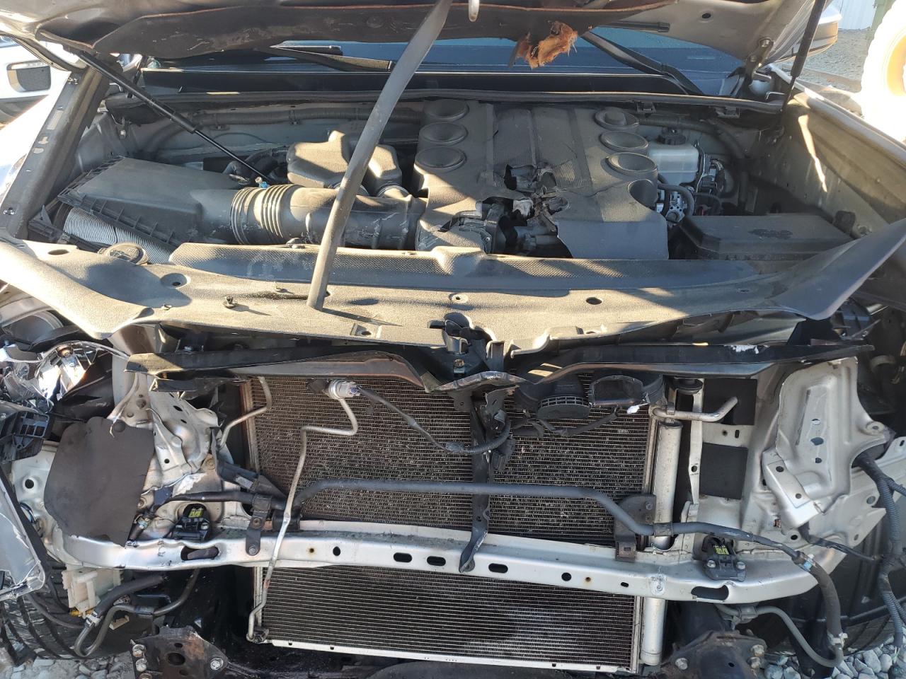 2015 Toyota 4Runner Sr5/Sr5 Premium VIN: JTEBU5JR9F5263442 Lot: 85638535