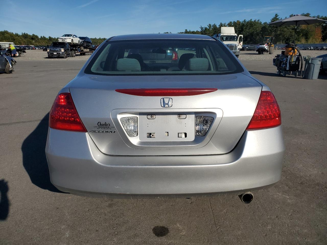 2007 Honda Accord Lx VIN: 1HGCM56457A224055 Lot: 82381475