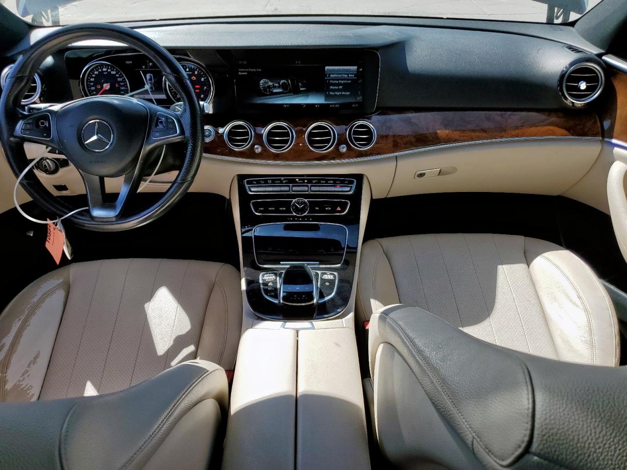 2018 Mercedes-Benz E 300 VIN: WDDZF4JB0JA433994 Lot: 84285125