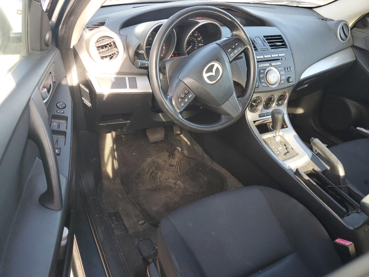 2011 Mazda 3 I VIN: JM1BL1VFXB1447435 Lot: 82200625