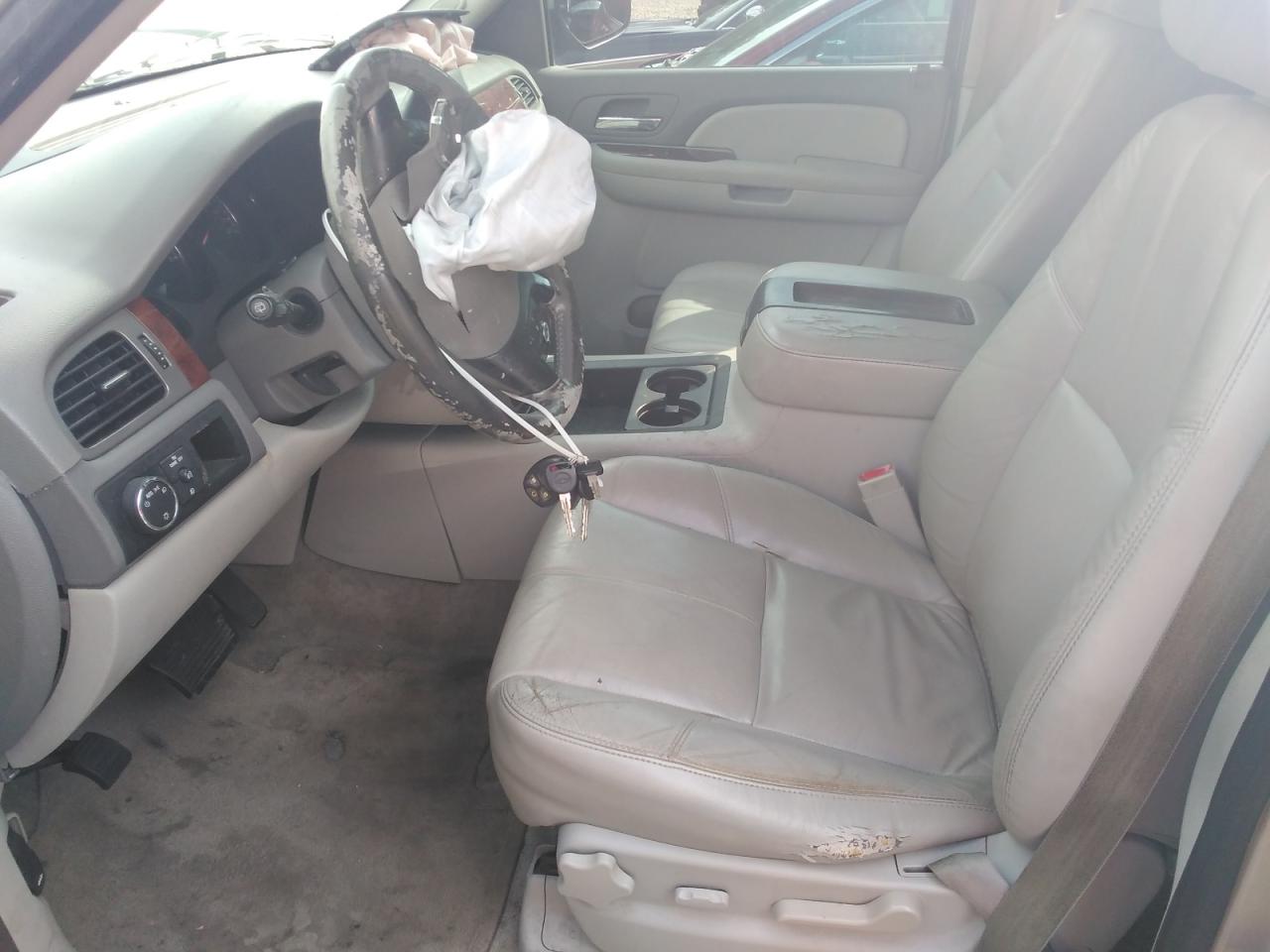 2009 Chevrolet Tahoe C1500 Lt VIN: 1GNEC23369R192653 Lot: 81782885