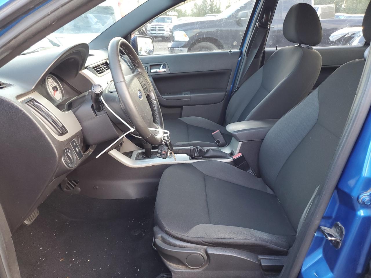 2010 Ford Focus Ses VIN: 1FAHP3GN2AW165392 Lot: 82247065