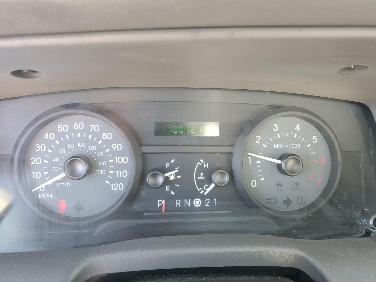 2006 Mercury Grand Marquis Gs VIN: 2MEFM74V66X630384 Lot: 89635705