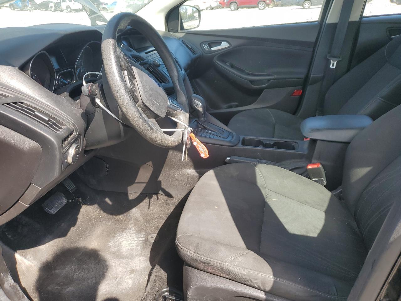 2017 Ford Focus Se VIN: 1FADP3K21HL267290 Lot: 86242825