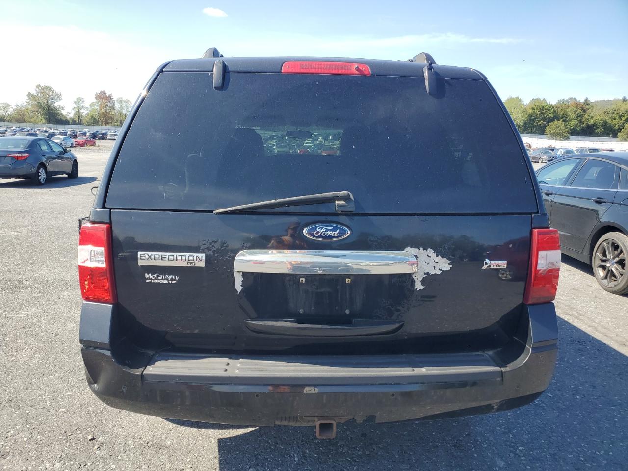 2011 Ford Expedition Xlt VIN: 1FMJU1J51BEF48387 Lot: 84851685