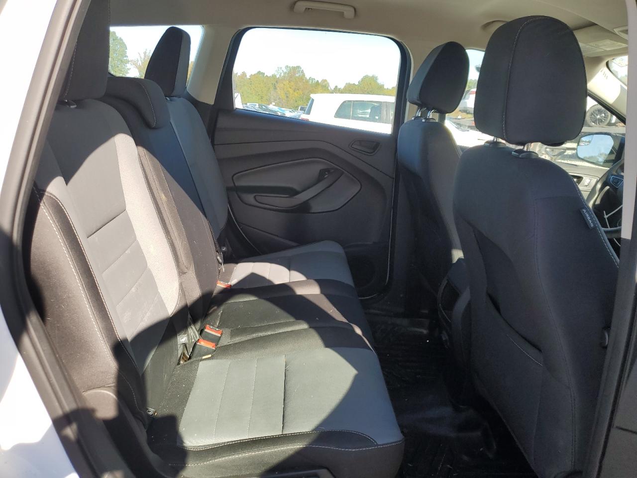 2017 Ford Escape S VIN: 1FMCU0F70HUE28639 Lot: 86695865