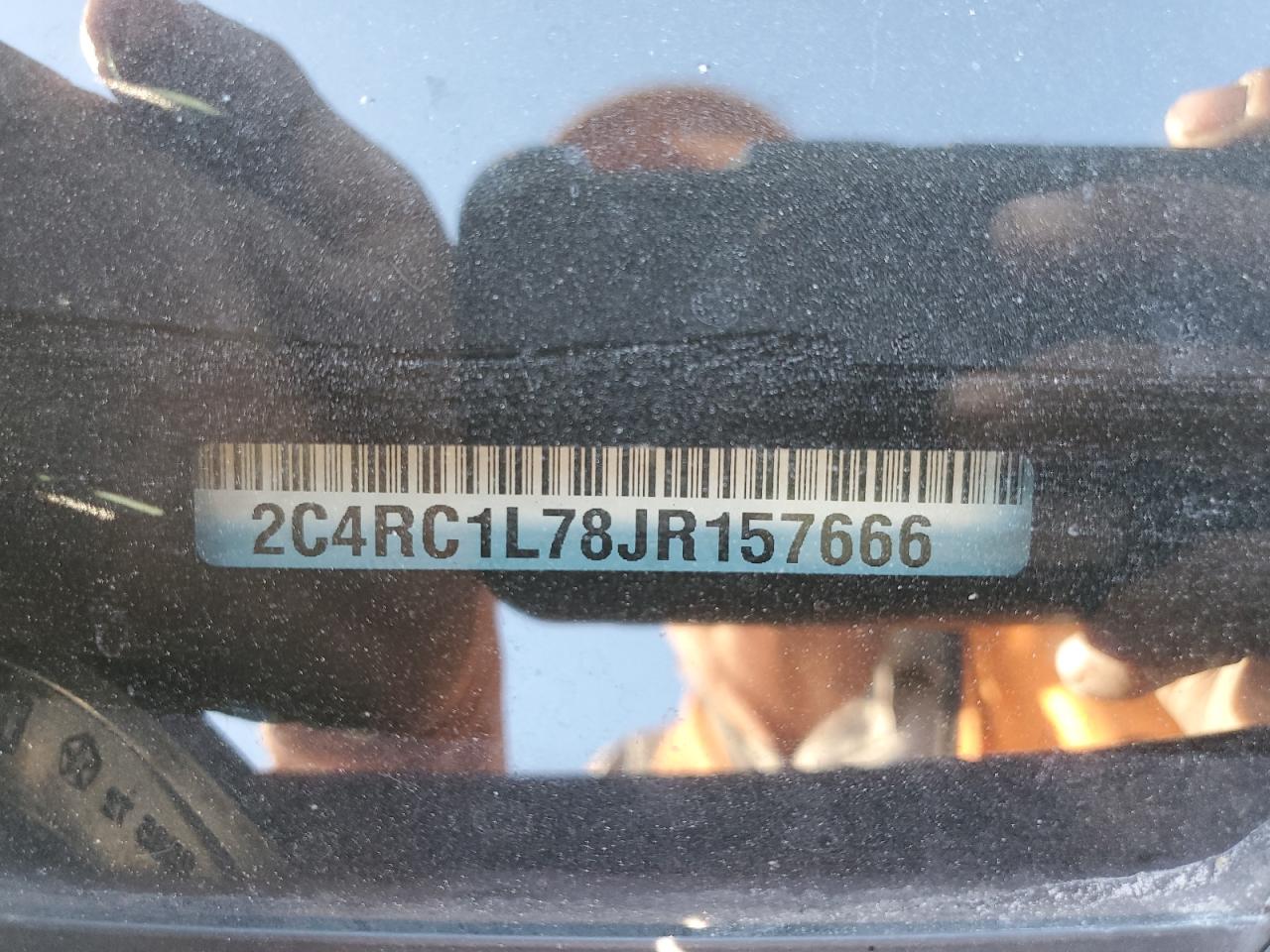 2018 Chrysler Pacifica Hybrid Touring L VIN: 2C4RC1L78JR157666 Lot: 87426195