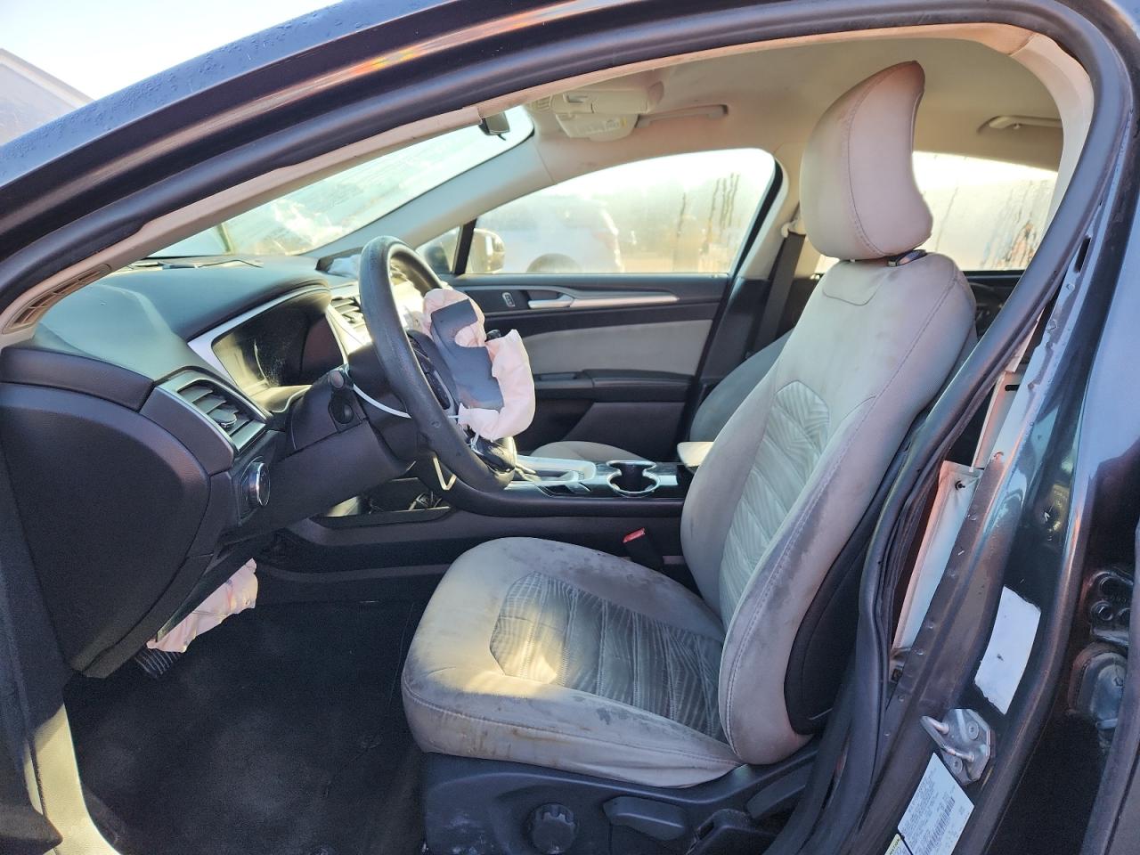 2016 Ford Fusion S VIN: 3FA6P0G70GR350835 Lot: 87314405