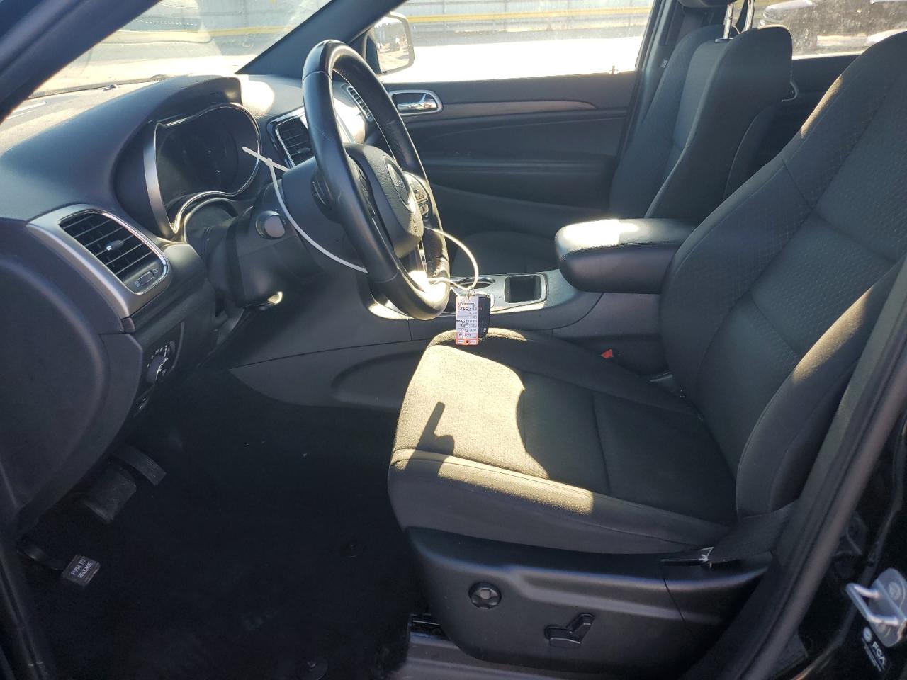 2022 Jeep Grand Cherokee Laredo E VIN: 1C4RJEAG9NC153351 Lot: 86064215