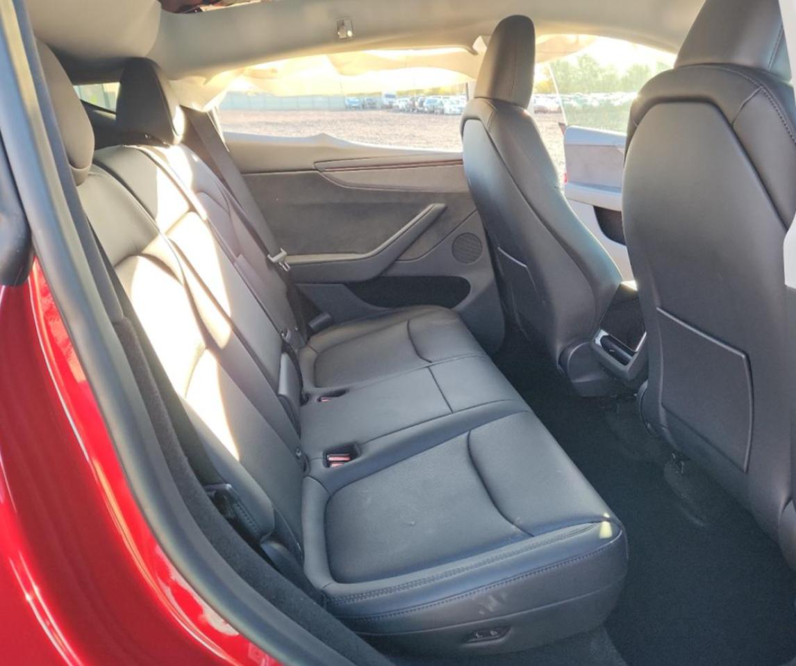 2026 Tesla Model Y VIN: 7SAYGDEE4TA429450 Lot: 87387035