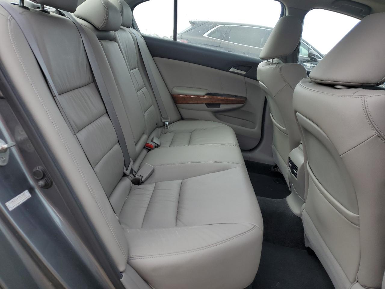 2011 Honda Accord Exl VIN: 1HGCP3F81BA018061 Lot: 86137695