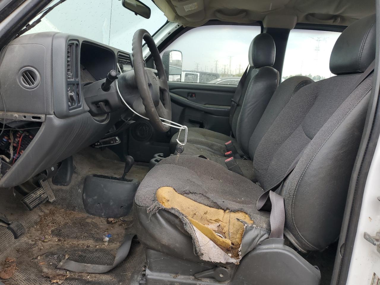 2005 GMC Sierra K2500 Heavy Duty VIN: 1GTHK29U45E197621 Lot: 82282655