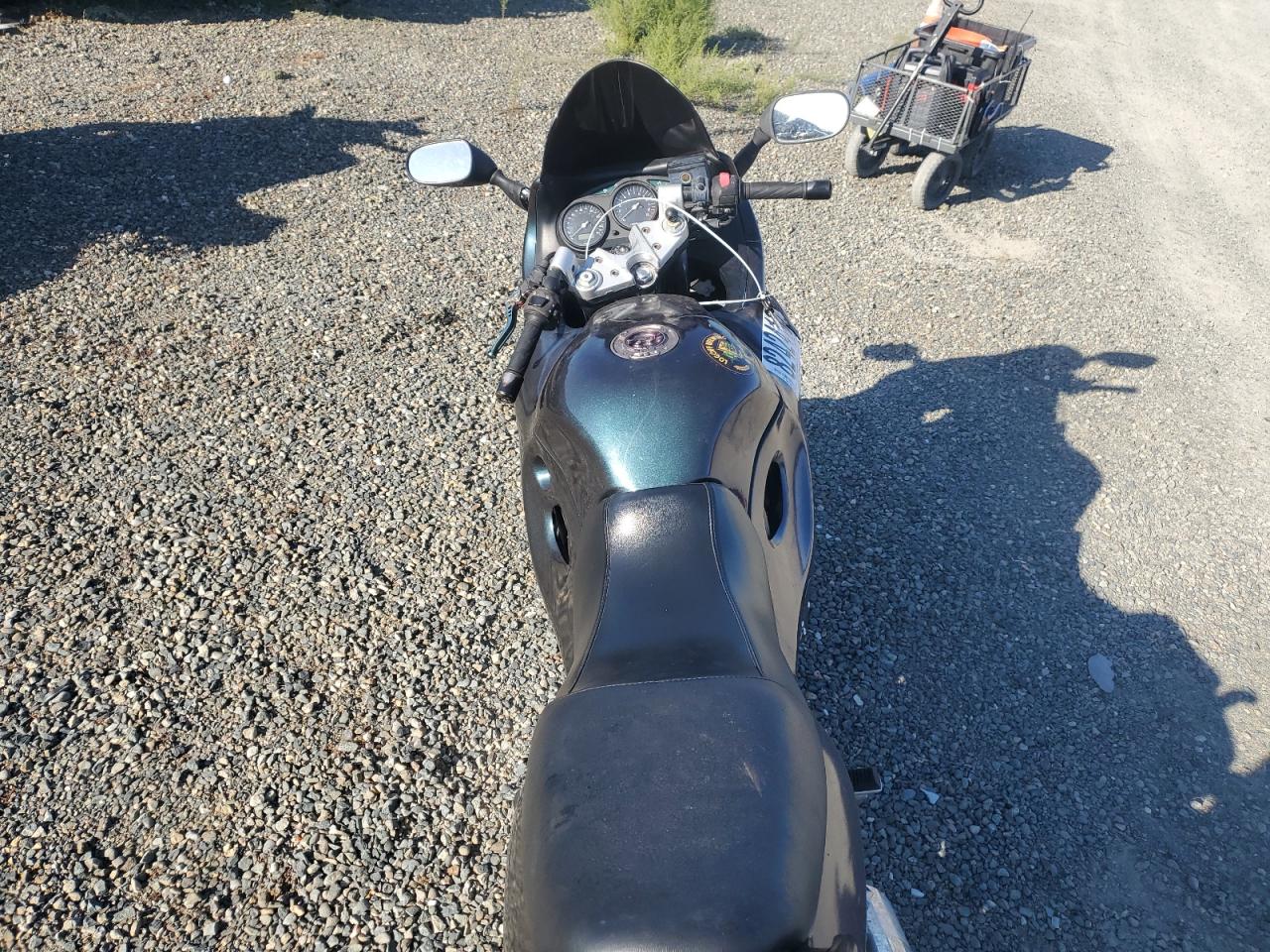 2002 Suzuki Gsx750 F VIN: JS1GR7GA322101238 Lot: 82424105