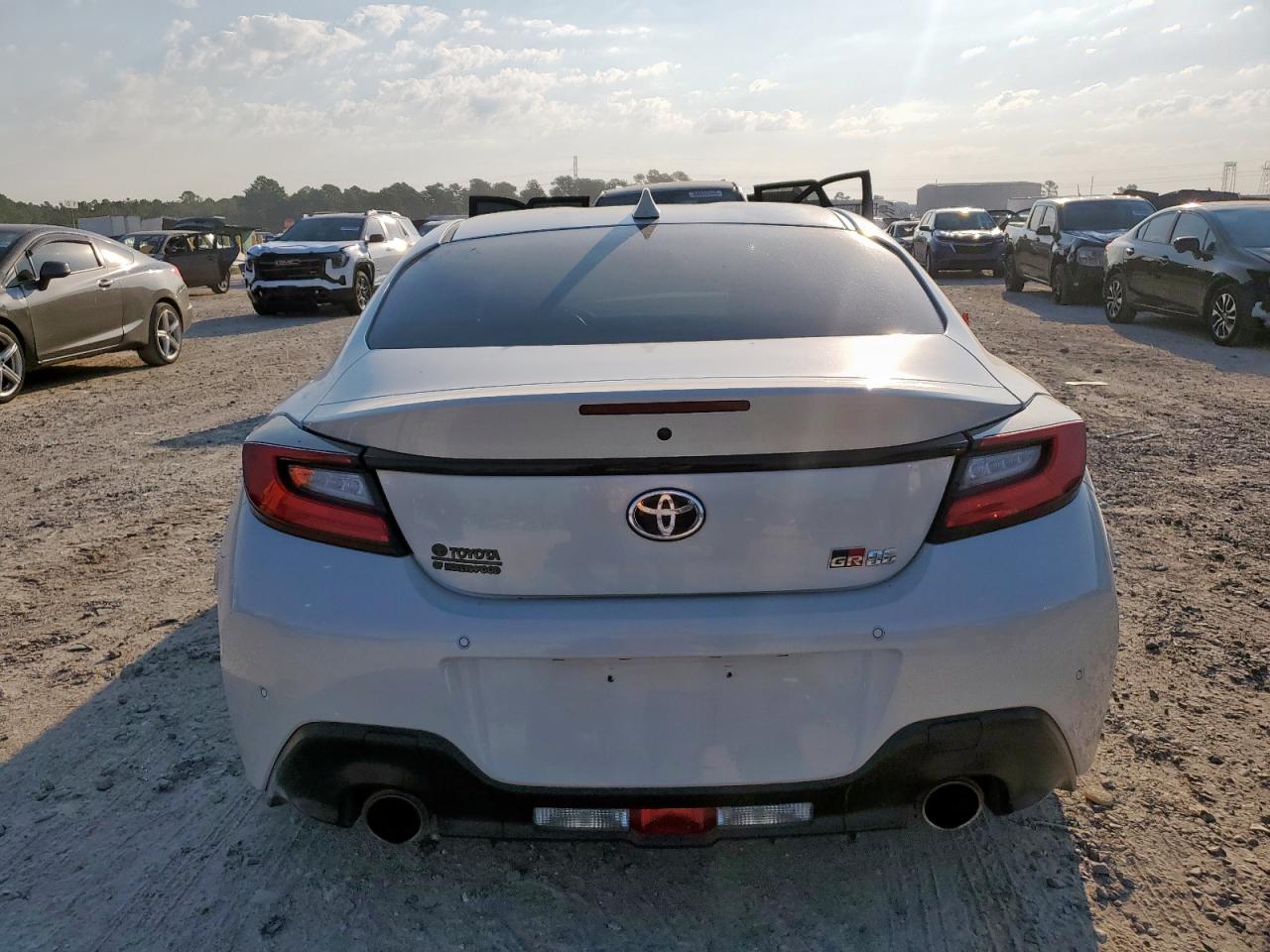 2024 Toyota Gr 86 VIN: JF1ZNBB13R8751592 Lot: 84875575